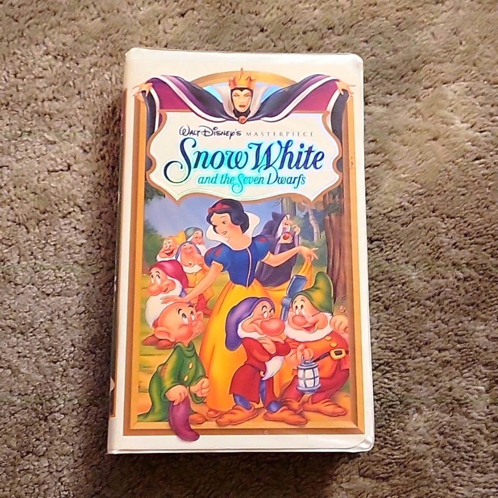 Disney Snow White and the Seven Dwarfs VHS